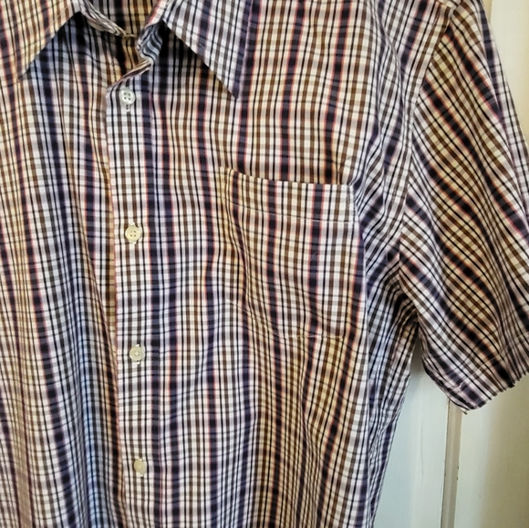 Half-Moon Threadworks Button Down Shirt - Picture 4 of 6